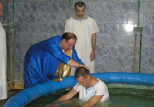 Впервые в смоленской колонии состоялось водное крещение евангельских христиан-баптистов