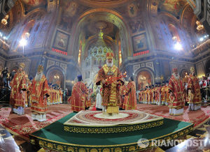 Около 4 млн россиян участвовали в ночных пасхальных богослужениях