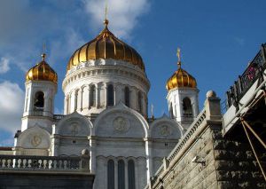 Руководство ЕС, защищая геев, навязывает Европе антихристианские нормы, заявили в РПЦ