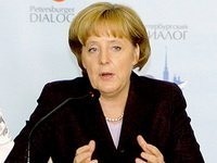 Канцлер Германии призвала католиков и протестантов к единству
