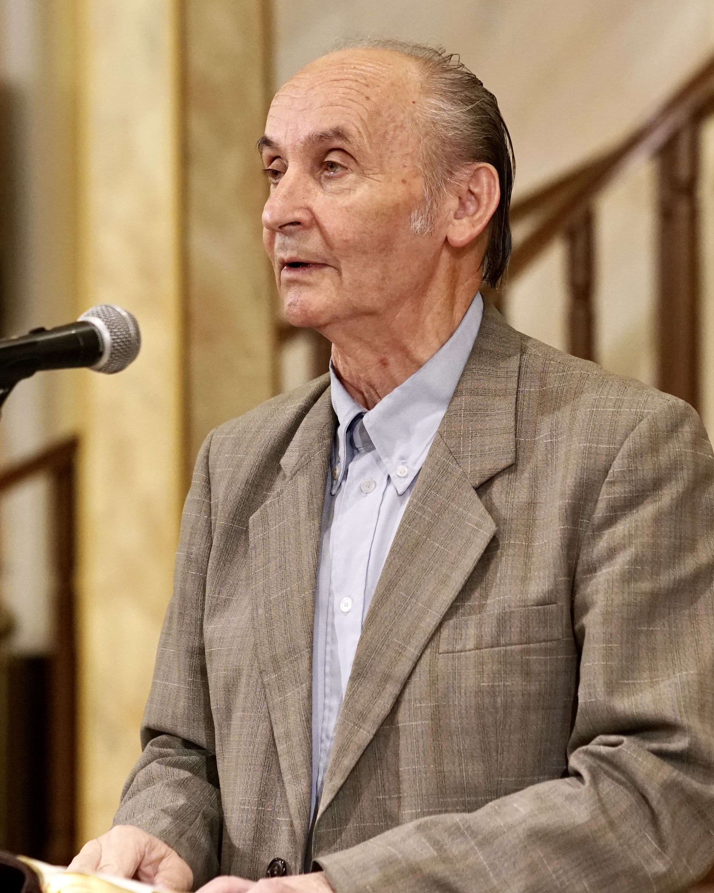 Попов Владимир Александрович